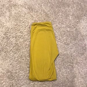 LulaRoe Legging OS